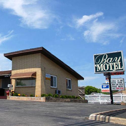 Bay Motel By Oyo Bay City Exterior photo