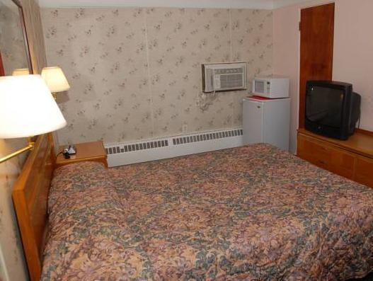 Bay Motel By Oyo Bay City Exterior photo