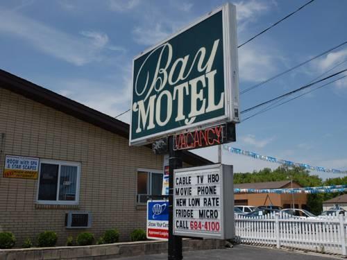 Bay Motel By Oyo Bay City Exterior photo
